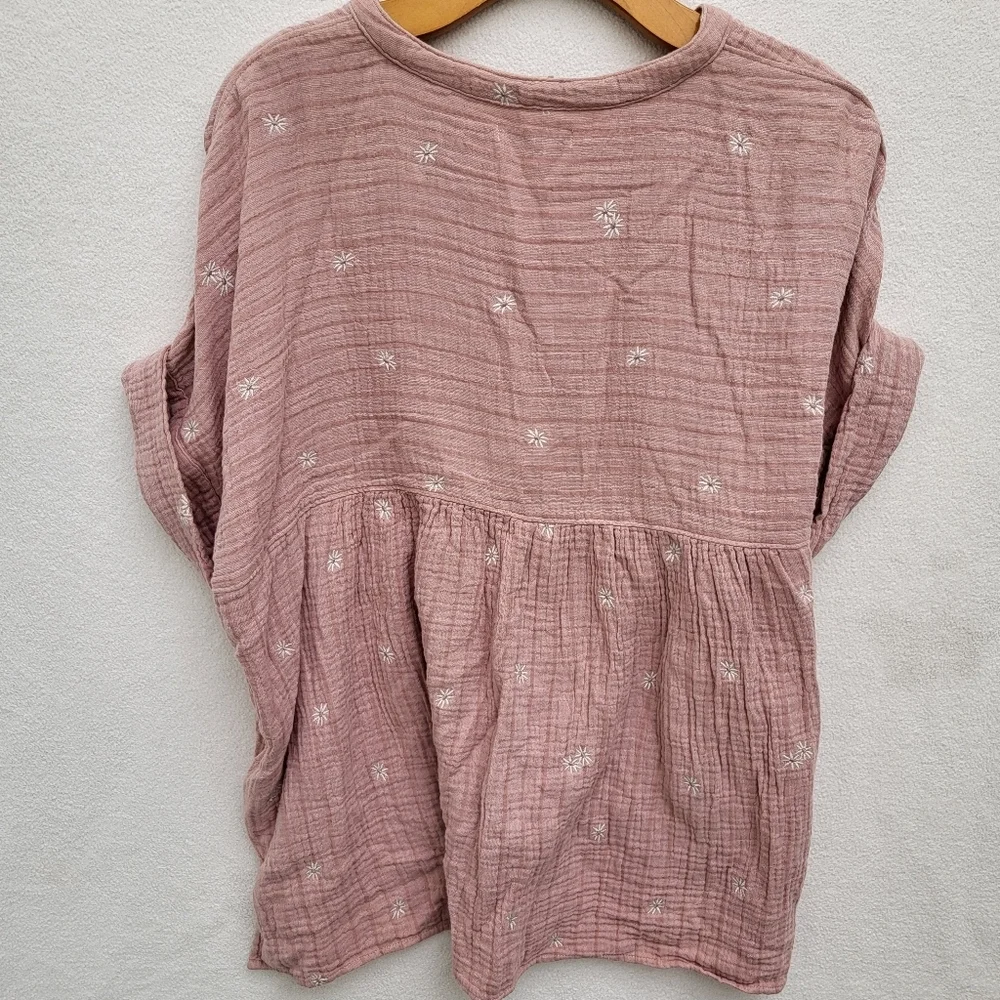 Pink Flowy cotton flower stitched flowy top blouse - Picture 7 of 9